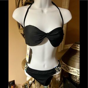 NWT Under Armor Bikini Top Twisted Knot front design adjustable top strap